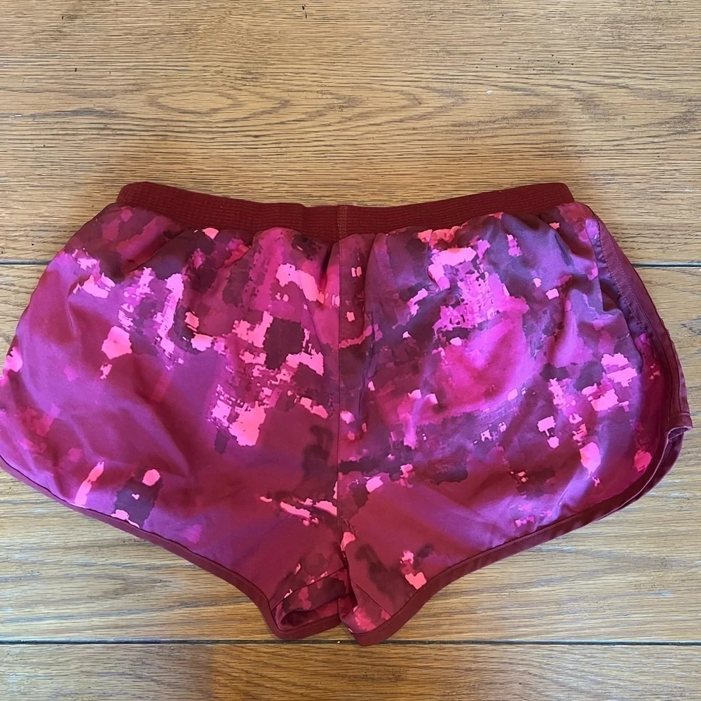 Women’s adidas Climalite energy running M 3” shorts in magenta pink Medium - Picture 5 of 6